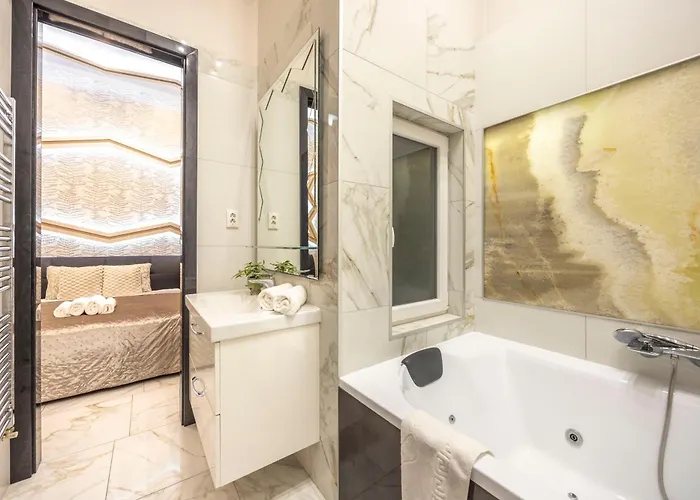 Extravagant & Modern Grand In The Center Of Appartement *