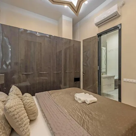 Extravagant & Modern Grand In The Center Of Apartman Budapest