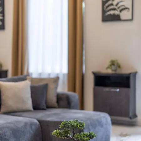 Extravagant & Modern Grand In The Center Of Апартаменты *