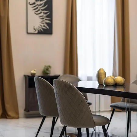 Extravagant & Modern Grand In The Center Of