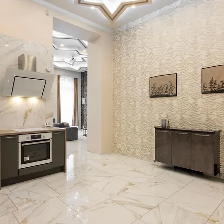 Extravagant & Modern Grand In The Center Of Apartman *